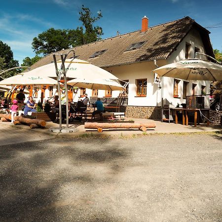 Penzion U Lavky Kvetnice Exterior foto